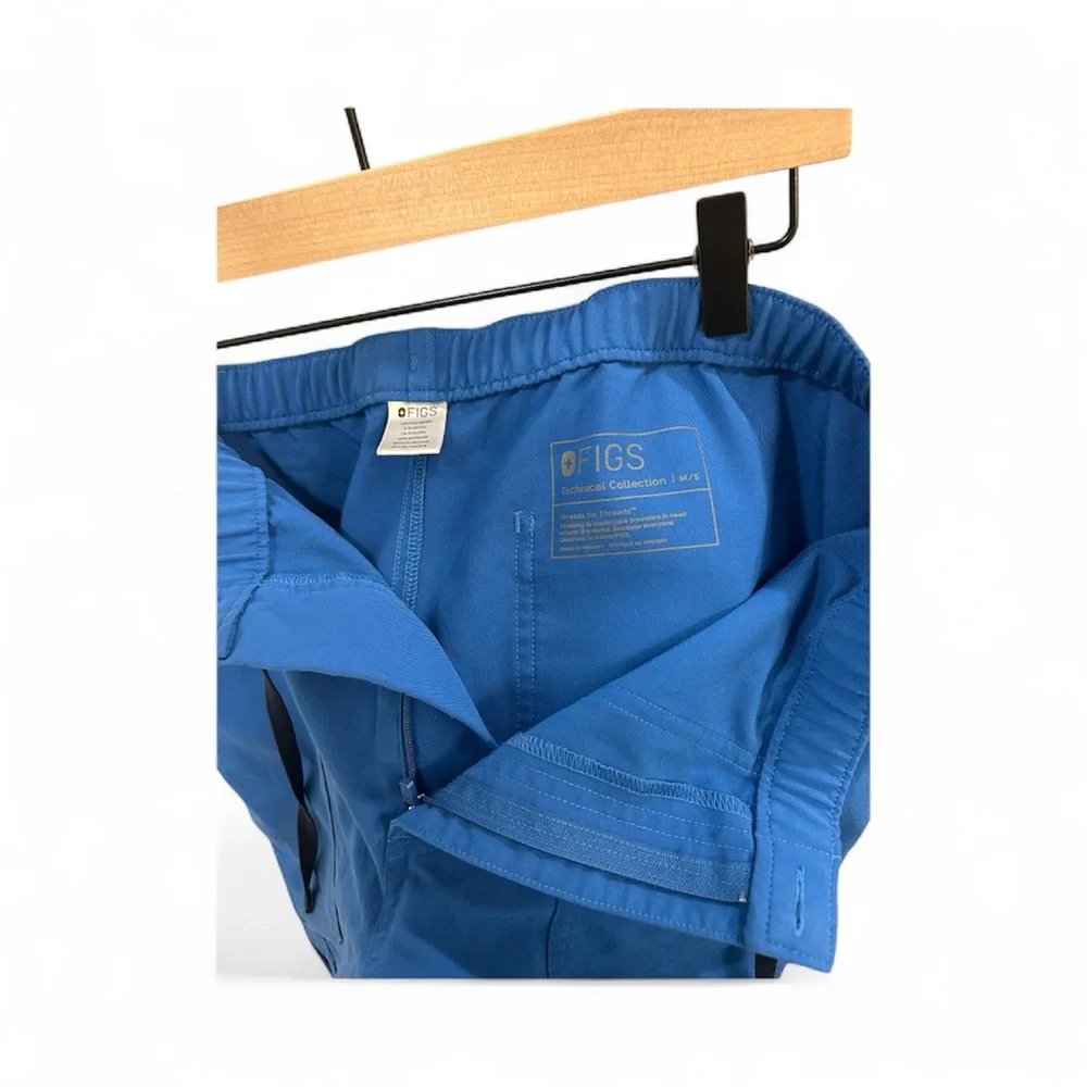 Men’s FIGS Technical Collection scrub pants - Medium